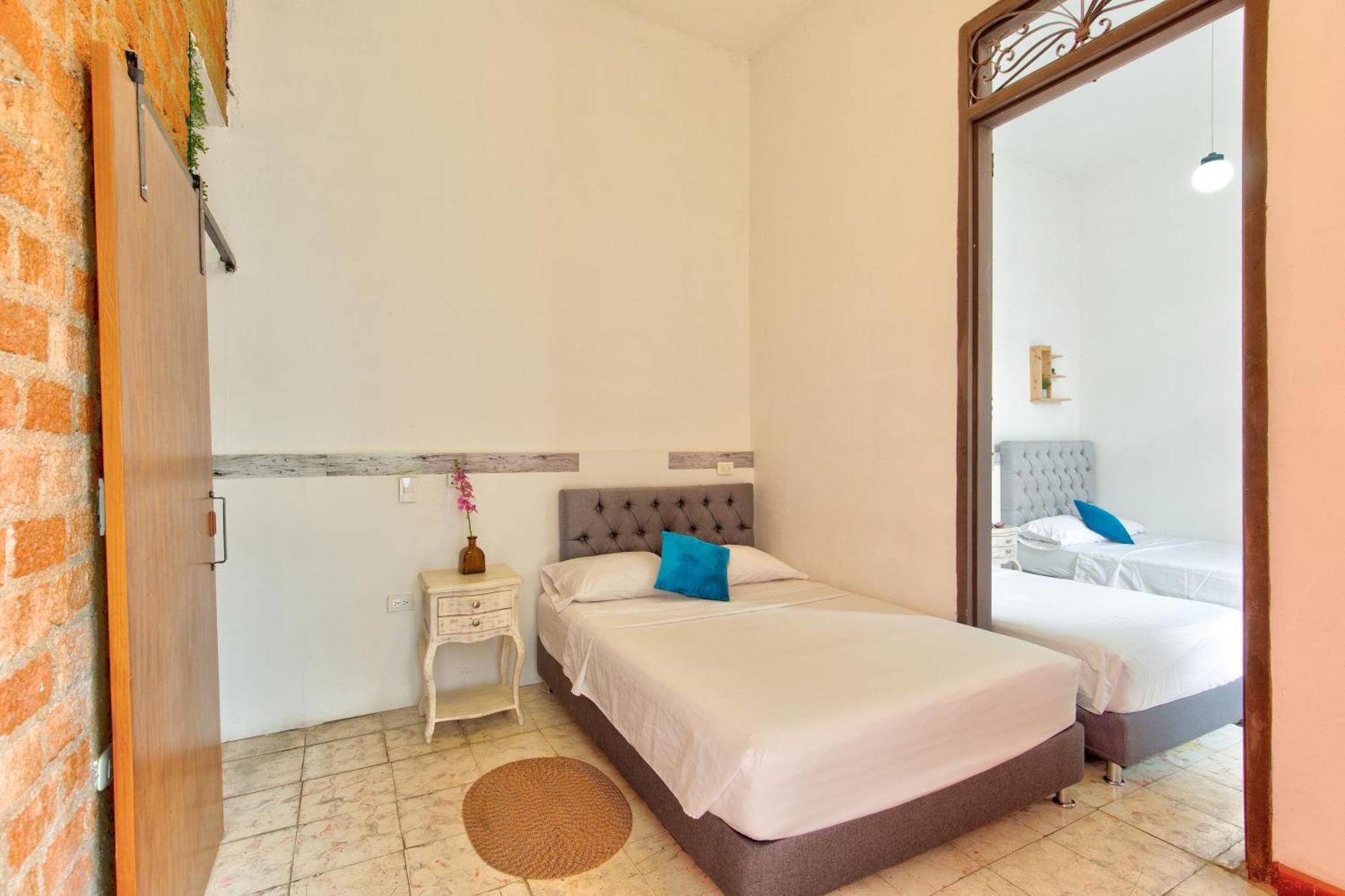 Casa Blanca San Antonio Hostal Boutique Cali Bagian luar foto