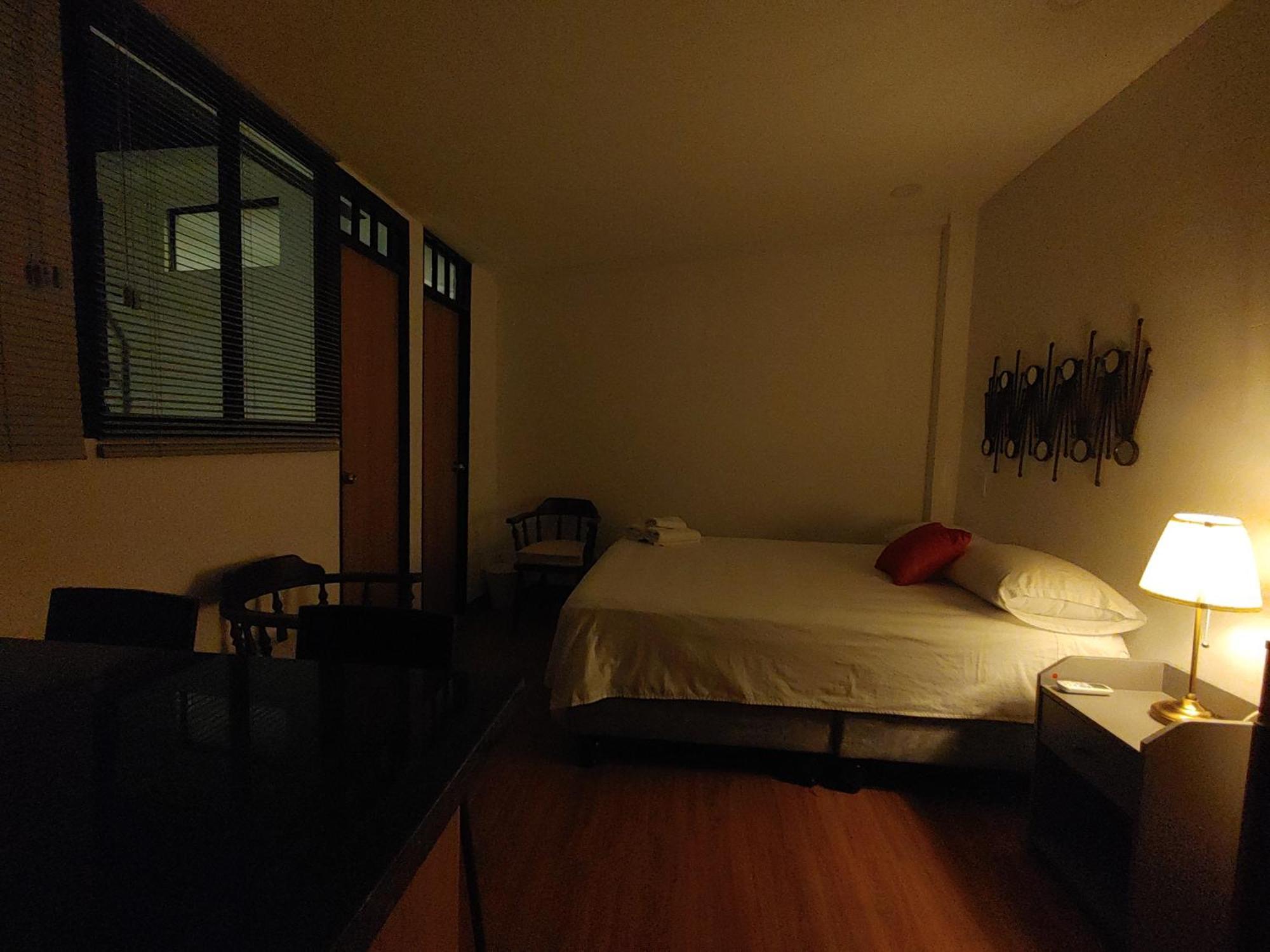 Casa Blanca San Antonio Hostal Boutique Cali Ruang foto